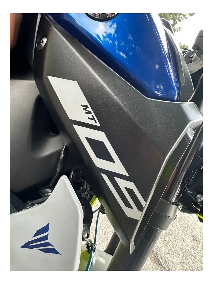 Stickers Calcomanias Para Mt-09 Yamaha Moto Laterales Vinil